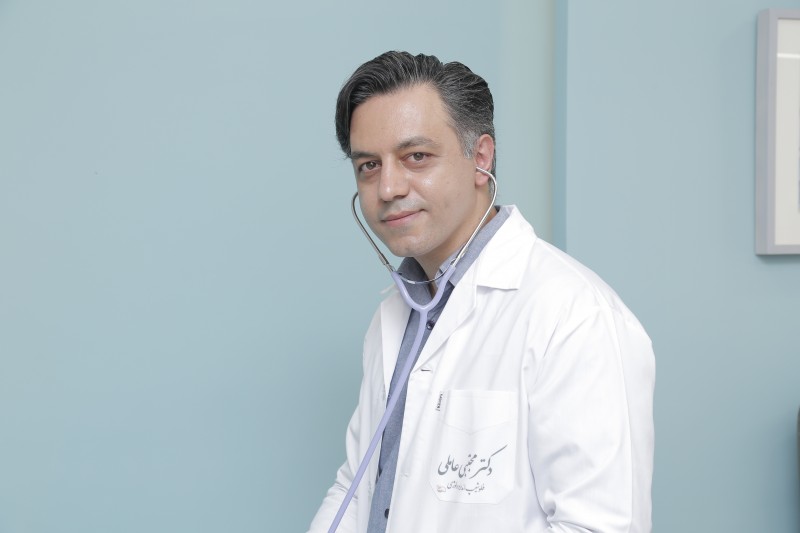 دکتر مجتبی عاملی جراح واریکوسل در تهران