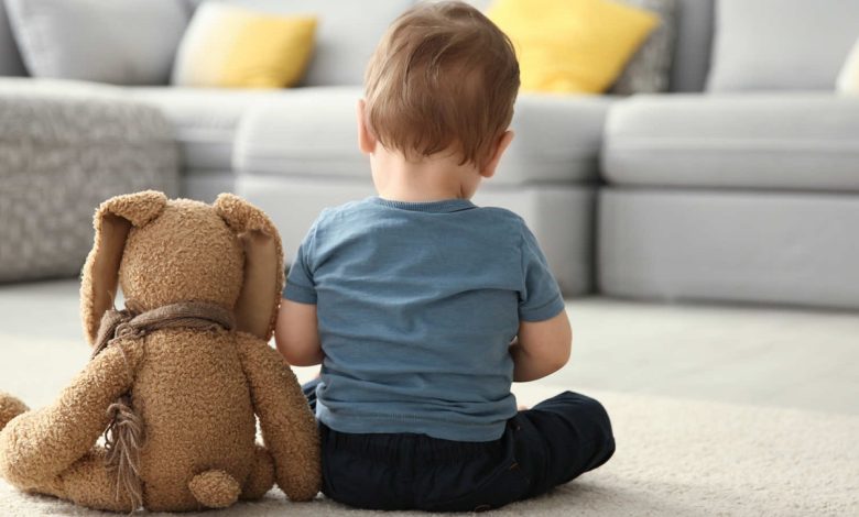  چگونه باید علائم اوتیسم در کودکان سه ساله را تشخیص دهیم؟