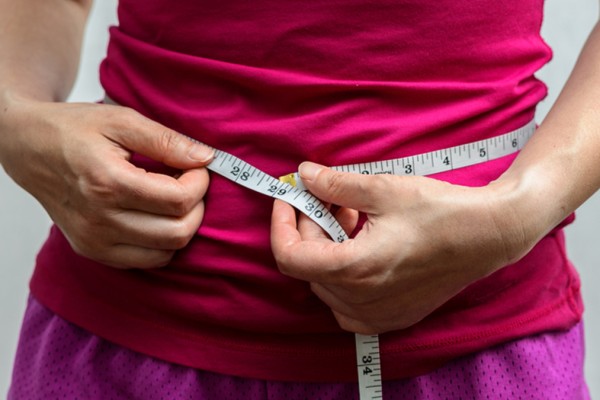 یکی دیگر از علل شل شدگی پوست، کاهش وزن است