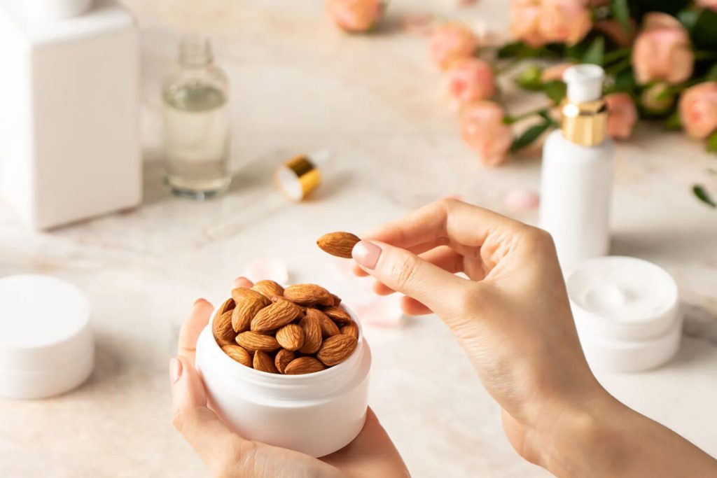 خواص بادام درختی برای چاقی صورت