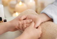 ماساژ کف دست